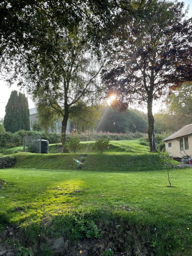 Efail Y Garn Bed & Breakfast *